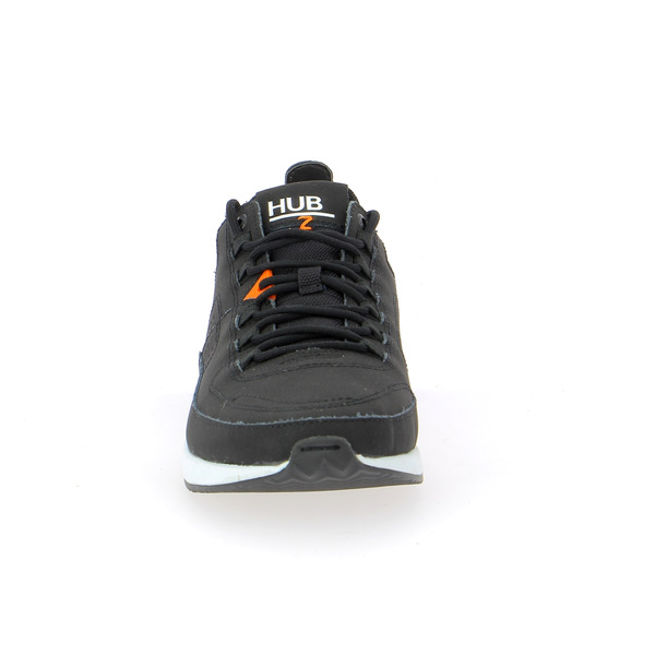 Hub Sneakers