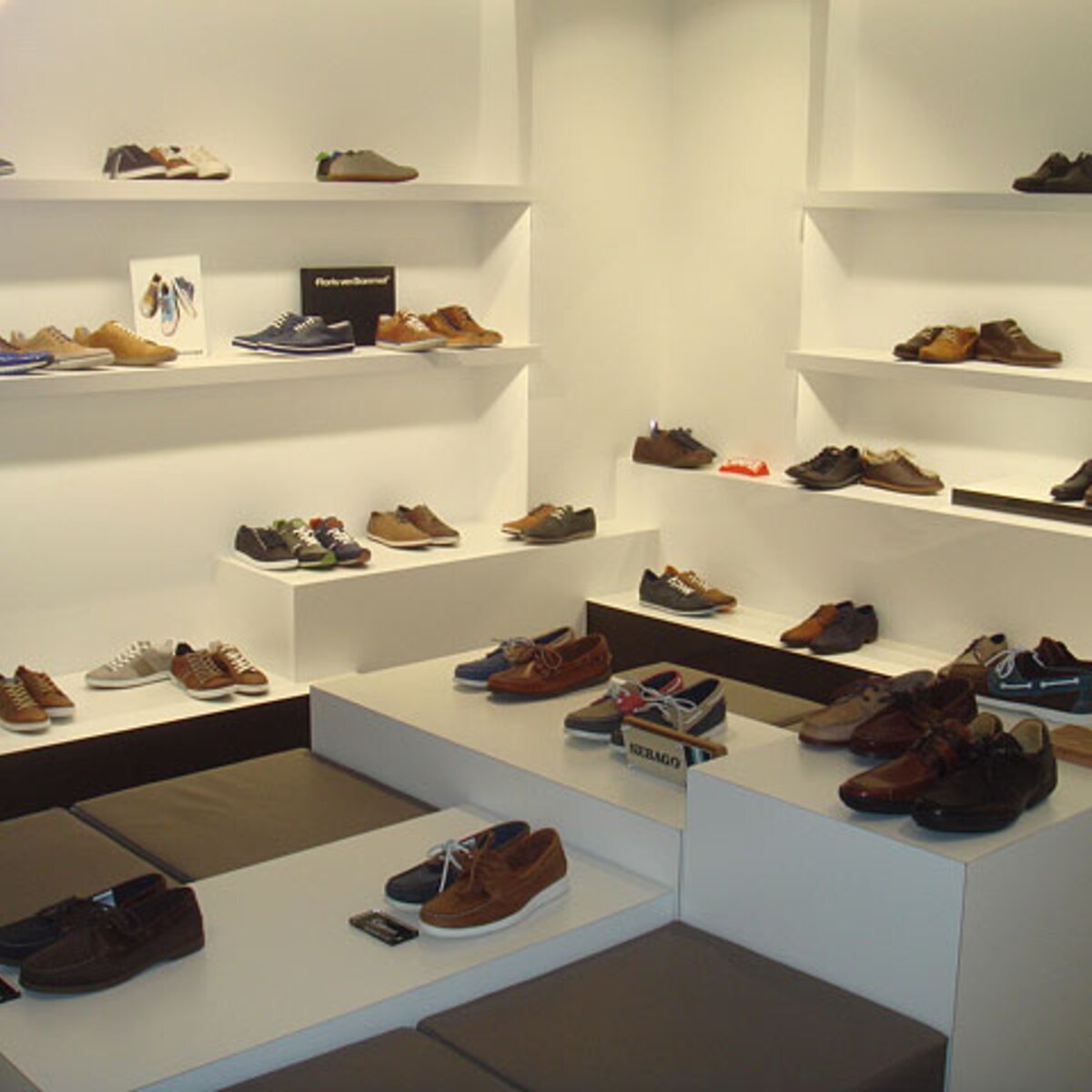 Découvrez notre magasin de chaussures à Renaix