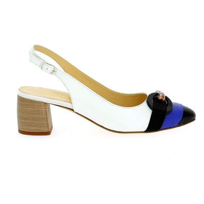 Brunate Pumps wit