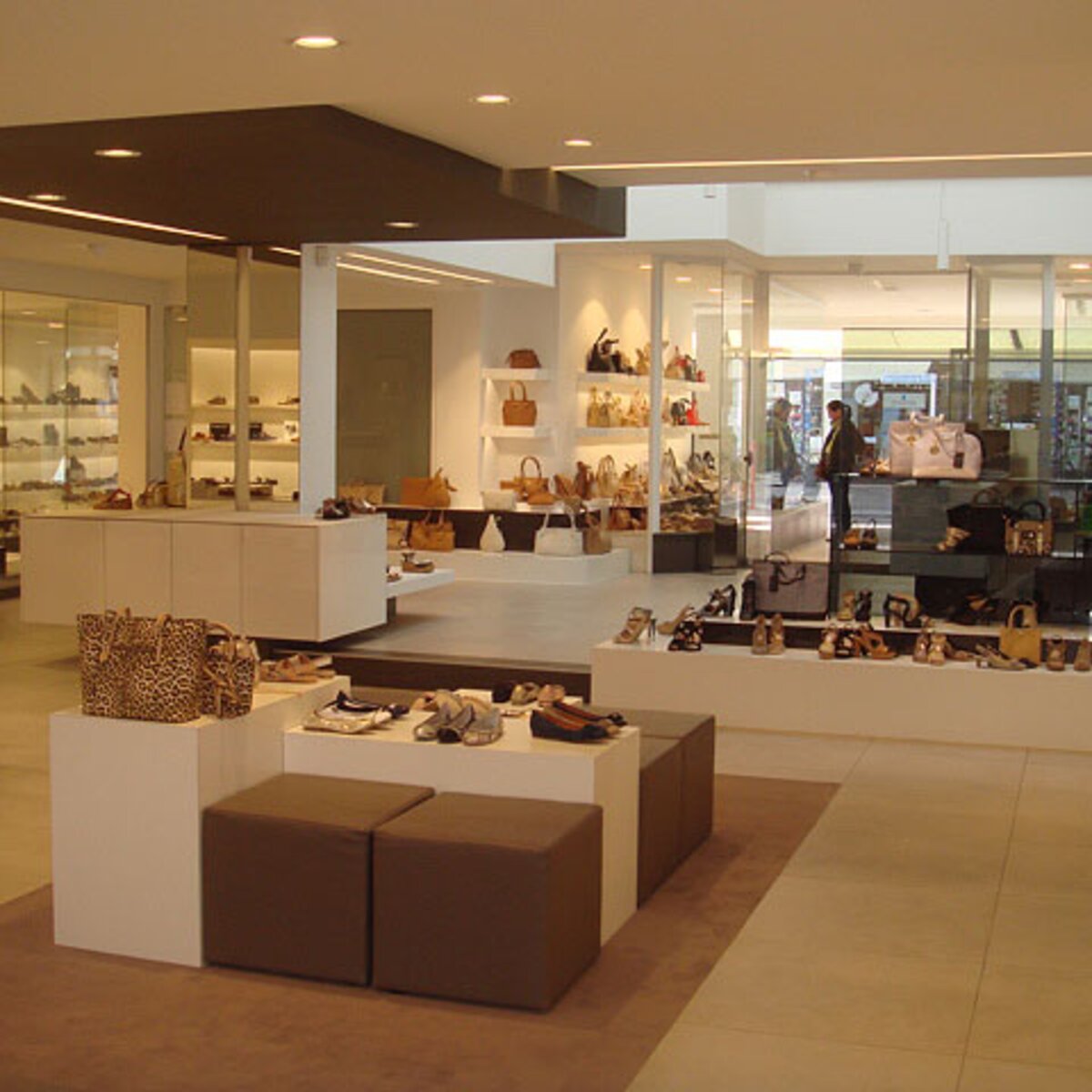Découvrez notre magasin de chaussures à Renaix