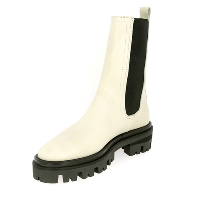 Alpe boots milk