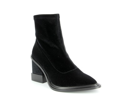 Kat Maconie Boots