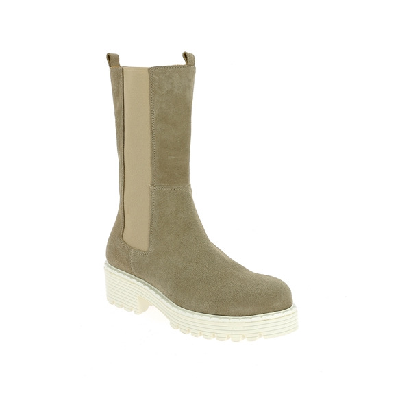 Marian Boots