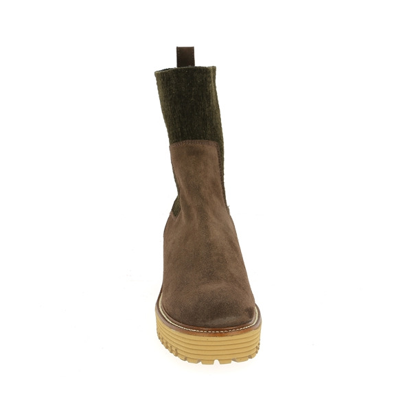 Marian Boots