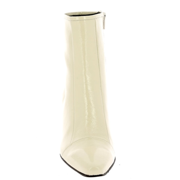 Zinda boots milk milk