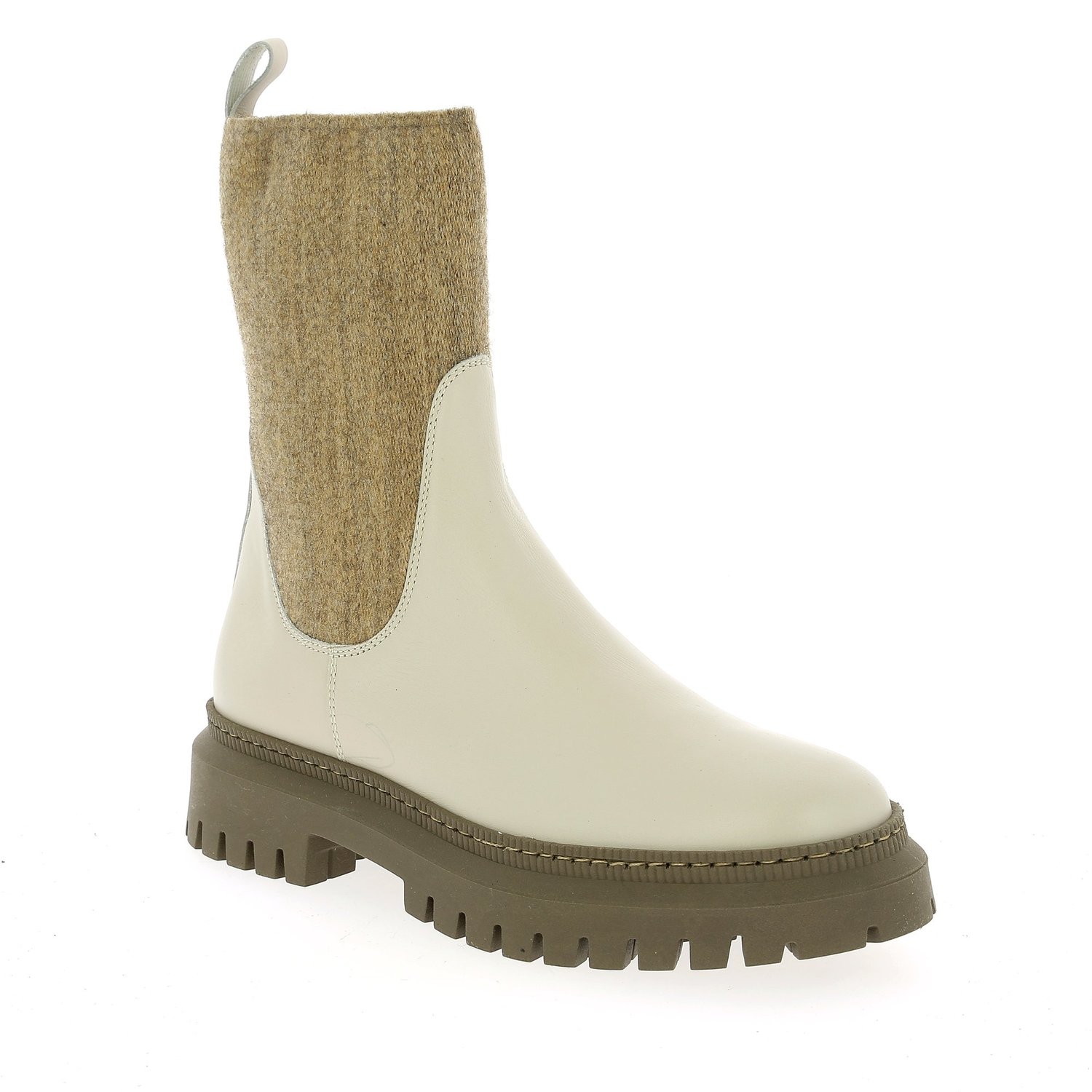 Zoom Dlsport boots milk