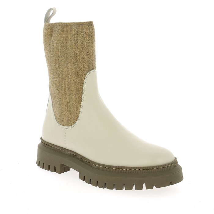 Dlsport boots milk milk