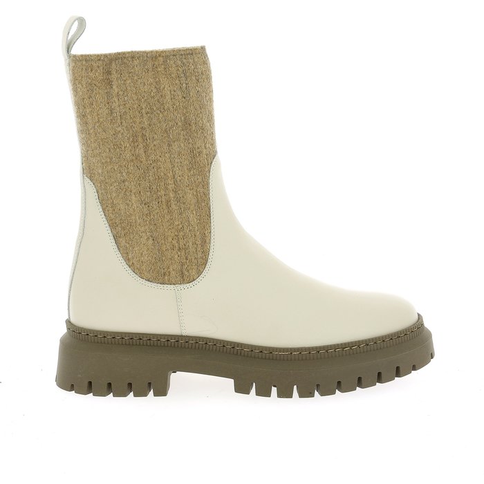 Dlsport boots milk milk
