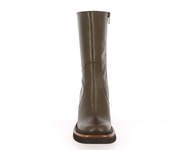Boots Zinda bruin