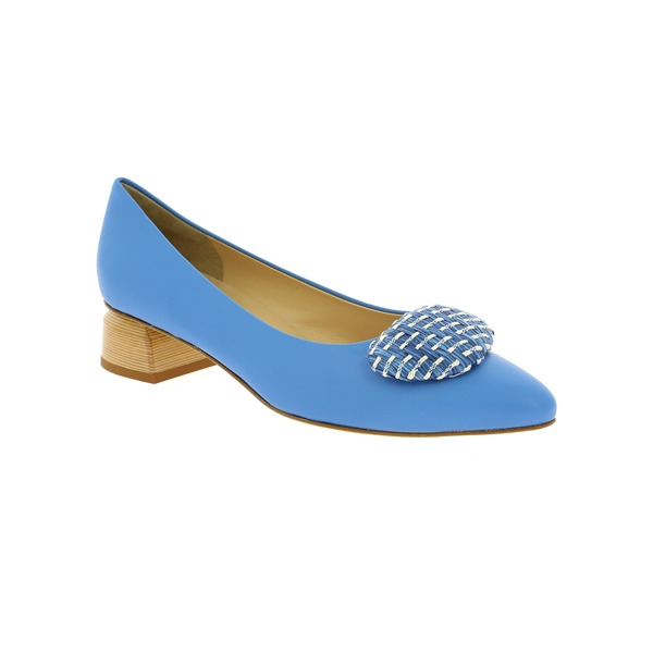 Brunate Pumps