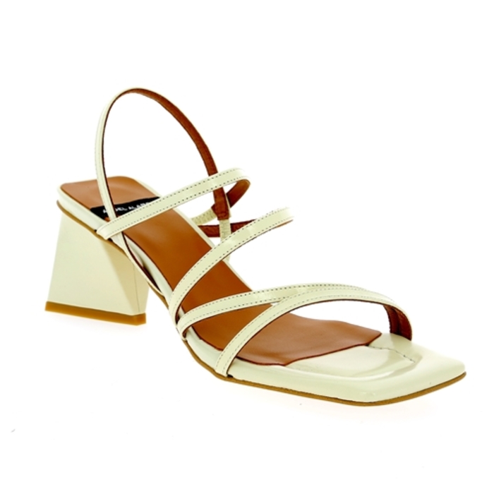 Angel Alarcon sandalen milk milk