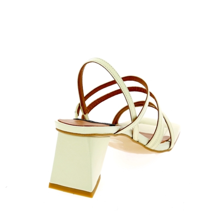 Angel Alarcon sandalen milk milk