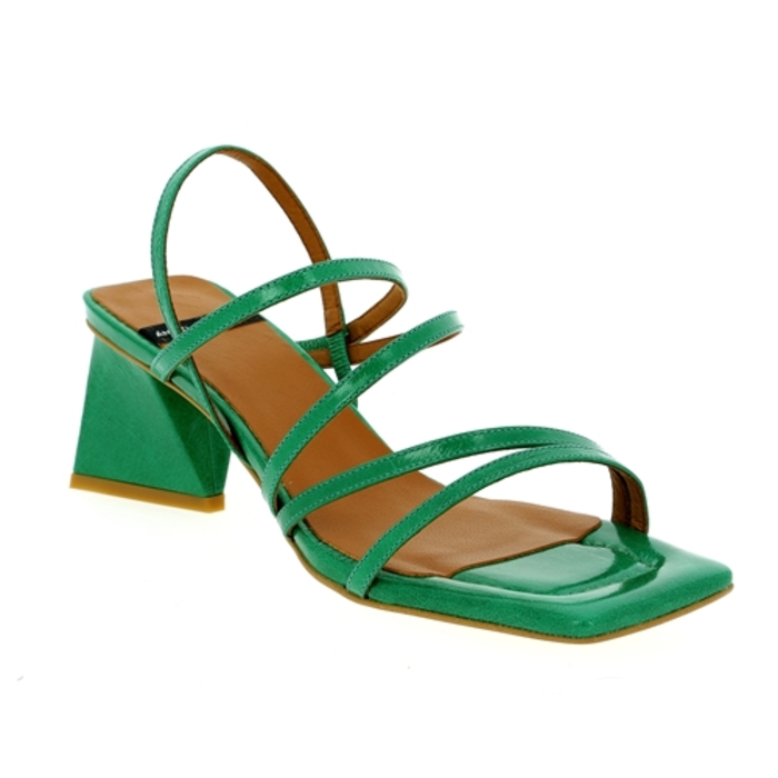 Angel Alarcon sandalen milk