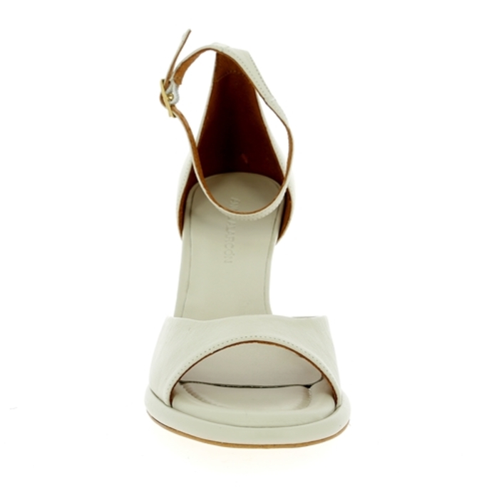 Angel Alarcon sandalen milk milk