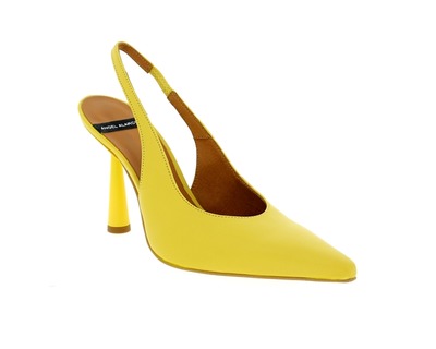 Angel Alarcon Pumps