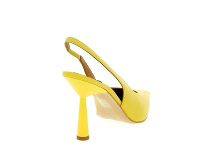 Angel Alarcon Pumps