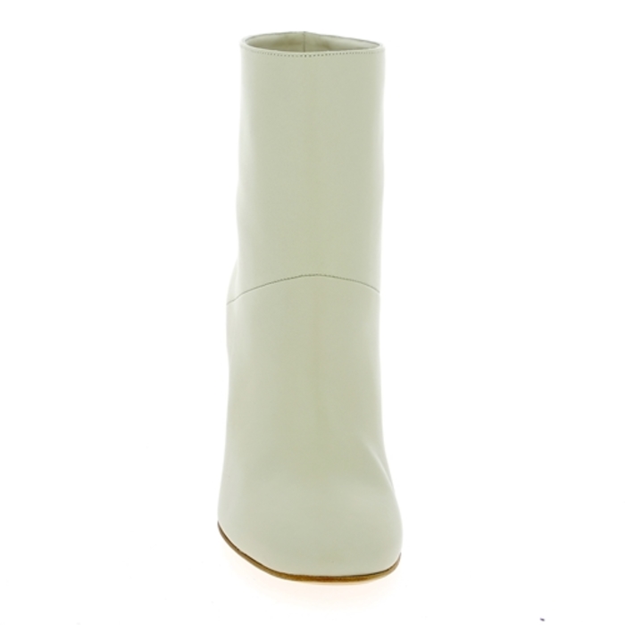 Atelier Content boots milk