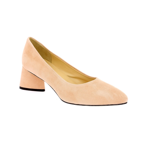 Brunate Pumps