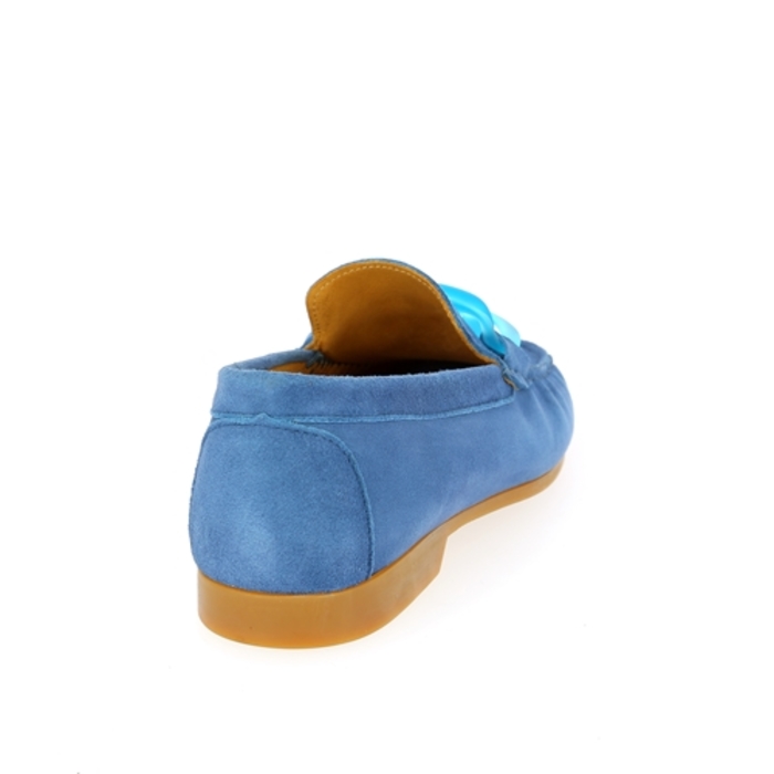 Vittoria Mengoni moccassins jeans jeans