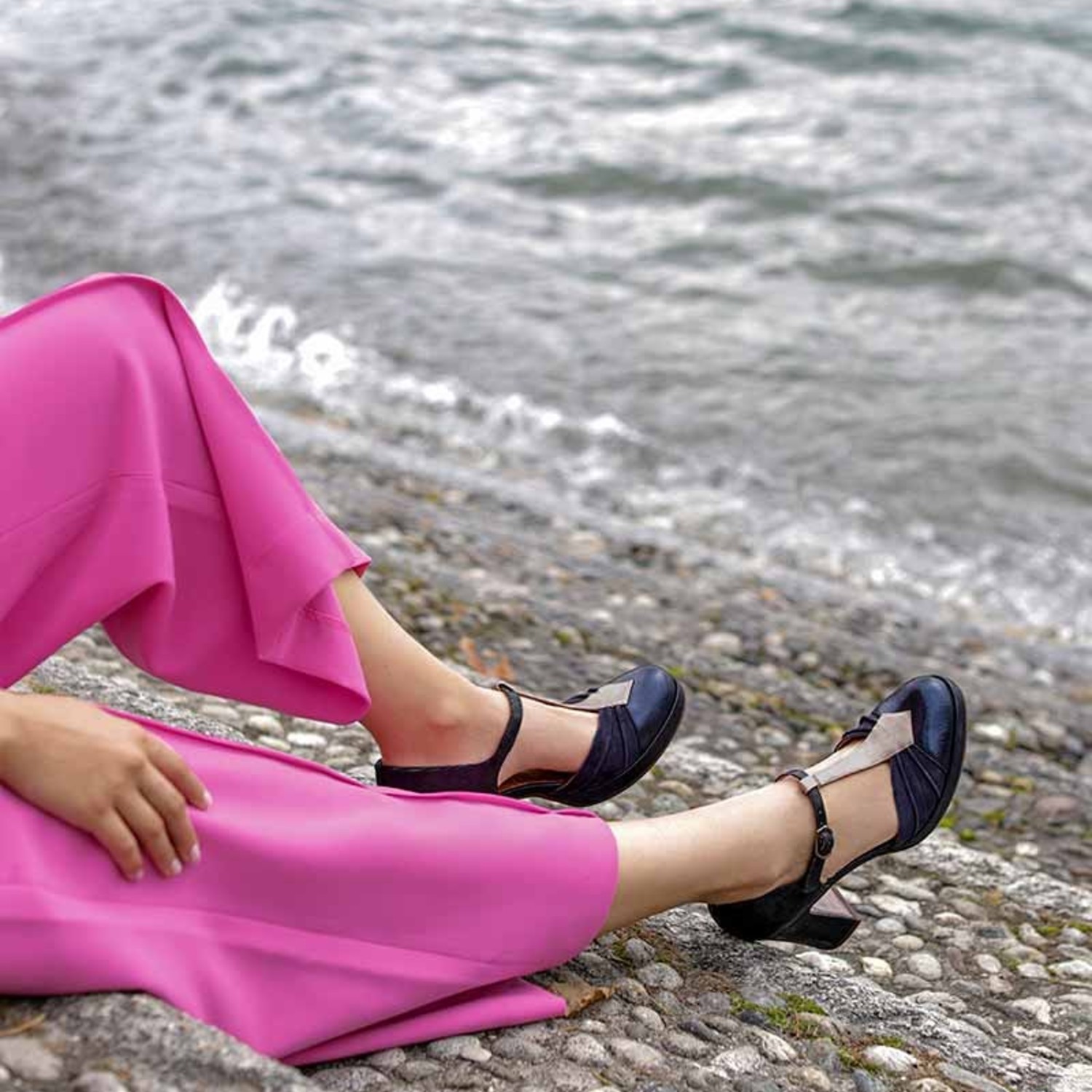 Zoom Chie Mihara pumps zwart