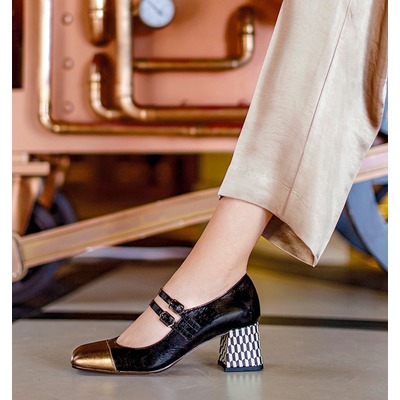 Chie Mihara Pumps zwart