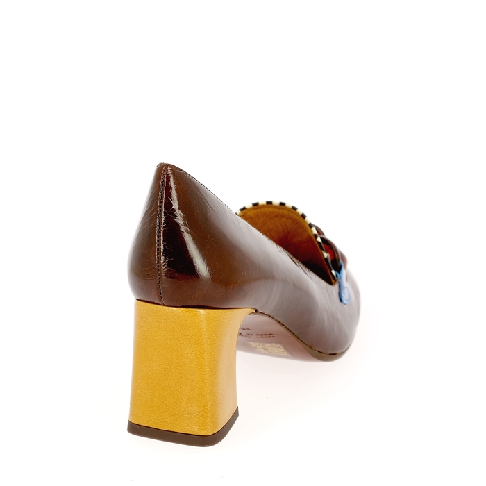 Chie Mihara décolletés brun brun