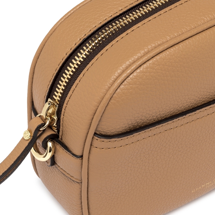 Gianni Chiarini cross-over camel camel