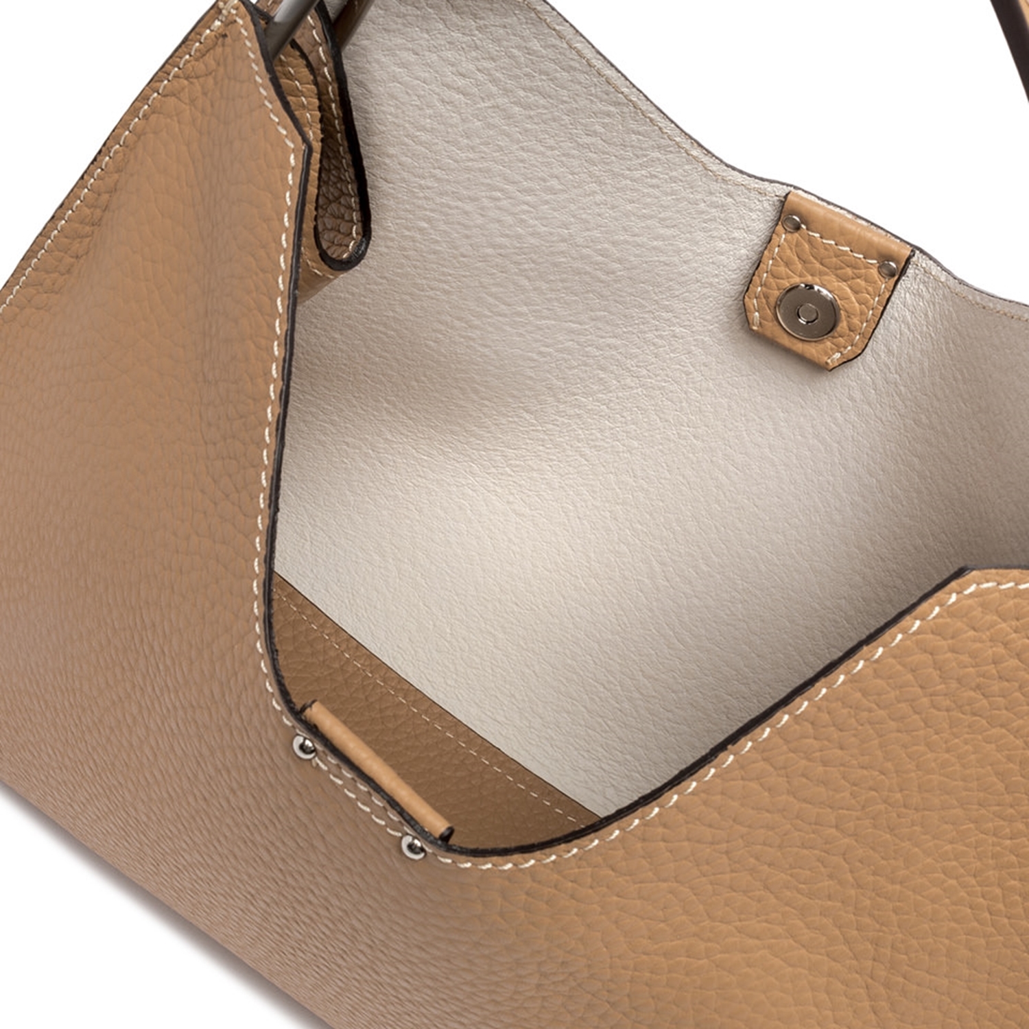 Zoom Gianni Chiarini handtas camel