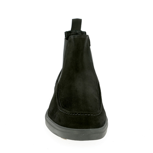Daniel Kenneth Boots