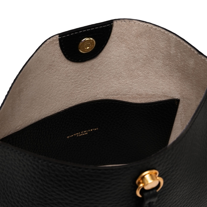 Gianni Chiarini noir noir