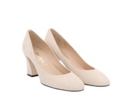 Voltan Pumps nude