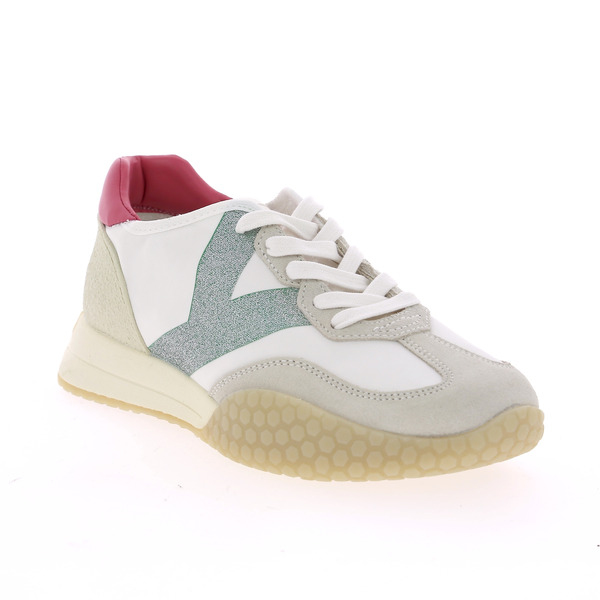 Keh-noo Sneakers