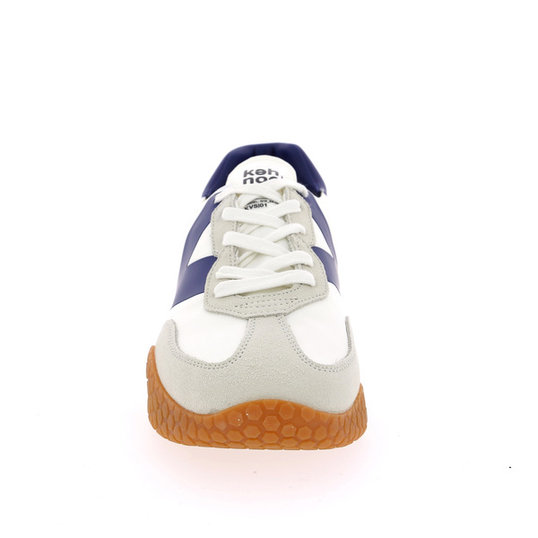 Keh-noo Sneakers