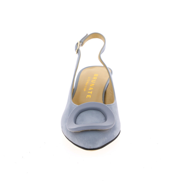 Brunate Pumps