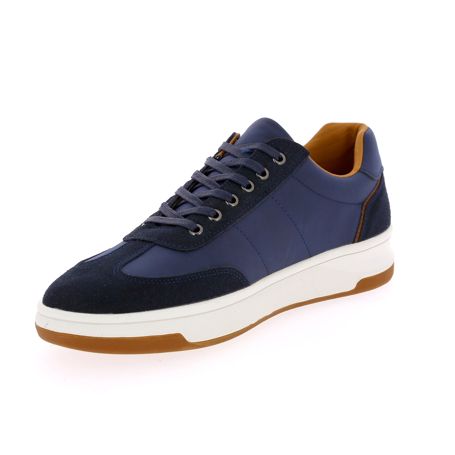 Zoom Daniel Kenneth basket bleu