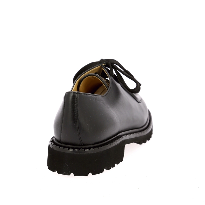 Brunate veterschoenen zwart zwart