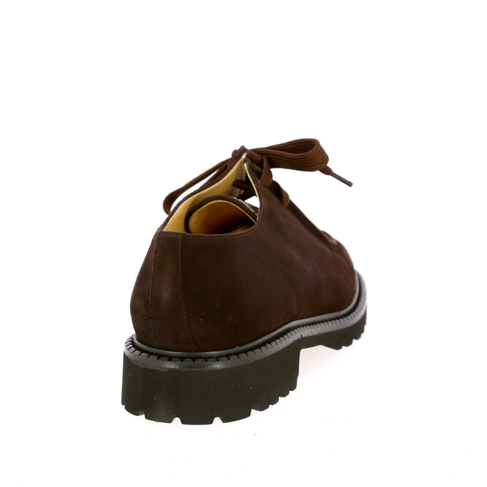 Brunate veterschoenen bruin bruin