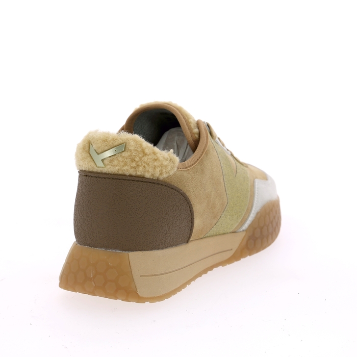 Keh-noo basket camel camel