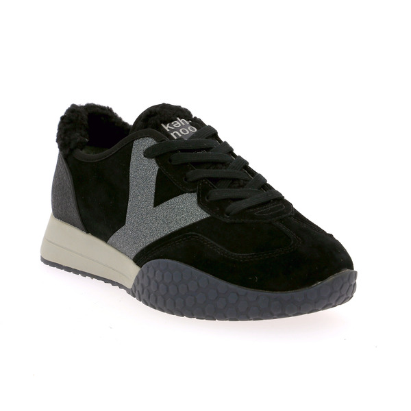 Keh-noo Sneakers