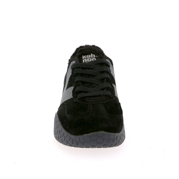 Keh-noo Sneakers
