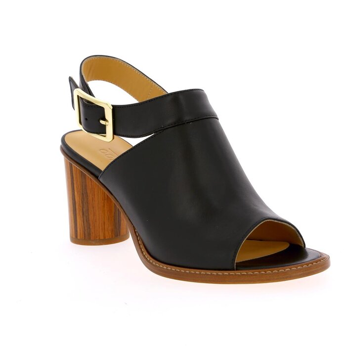Atelier Content Sandales noir