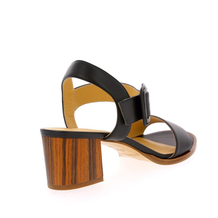 Atelier Content Sandales noir