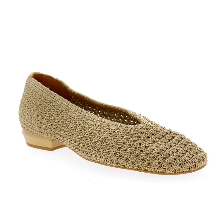 Ballerinas Angel Alarcon camel