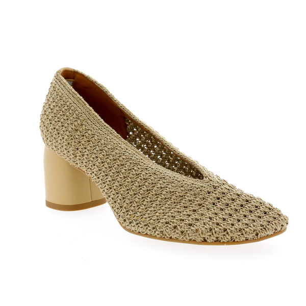Angel Alarcon Pumps