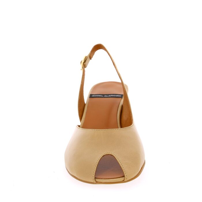 Pumps Angel Alarcon camel