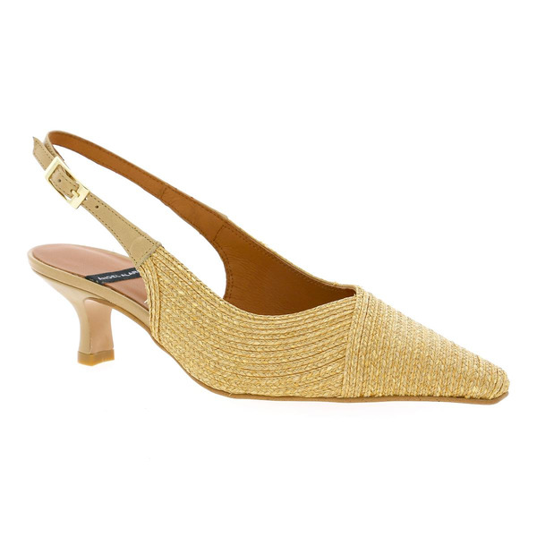 Angel Alarcon Pumps