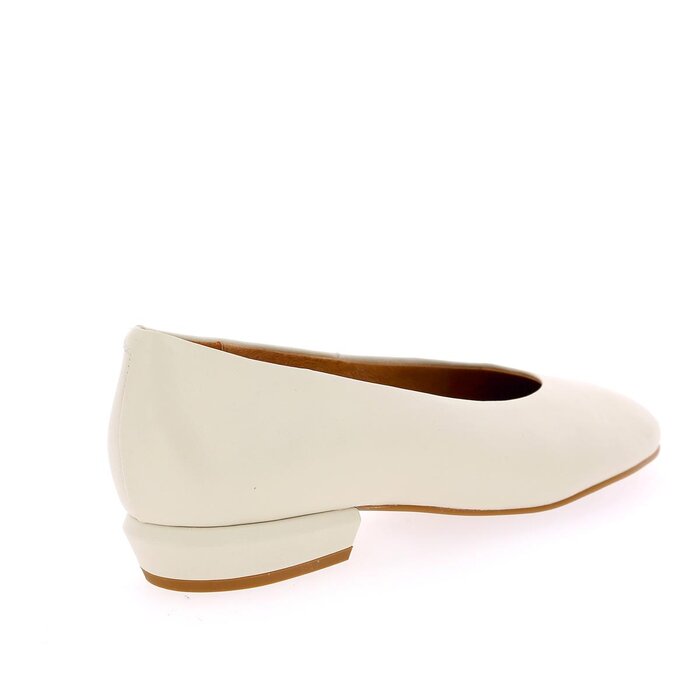 Ballerinas Angel Alarcon milk