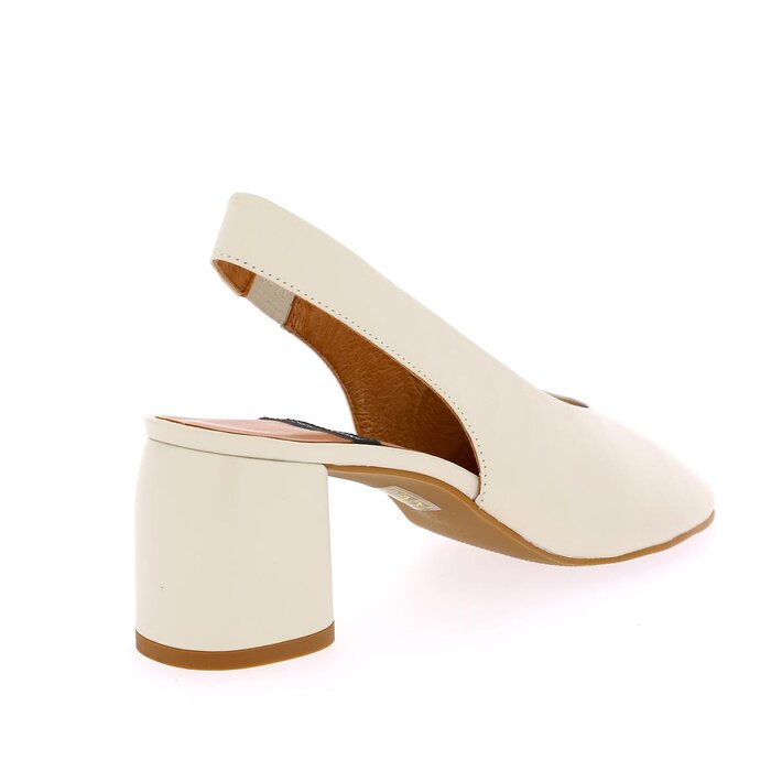 Angel Alarcon Décolletés milk