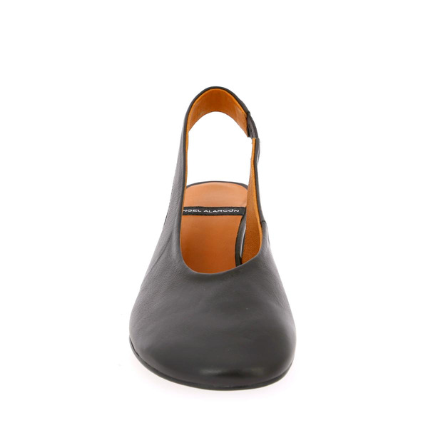 Angel Alarcon Pumps