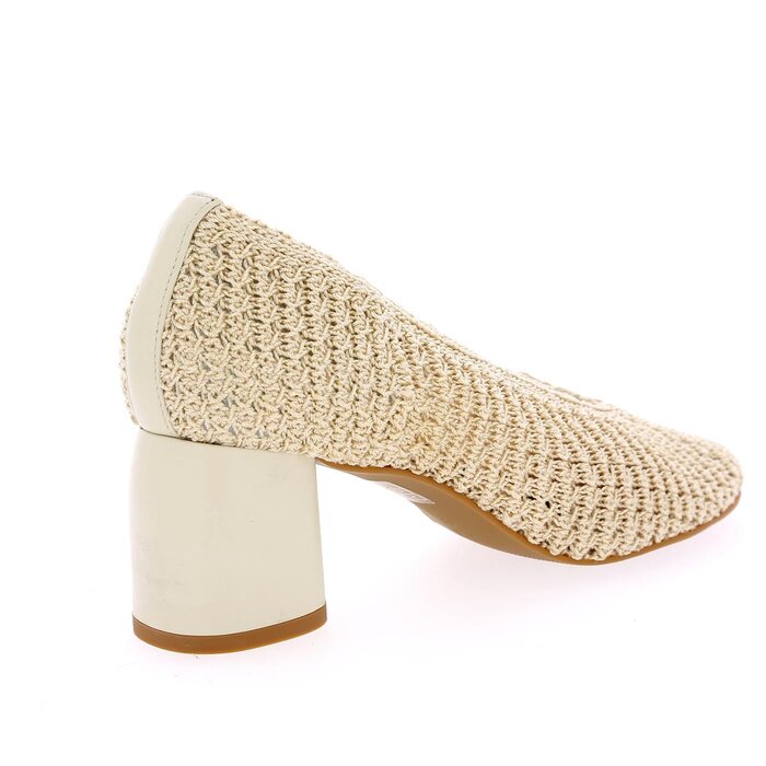 Angel Alarcon Décolletés milk